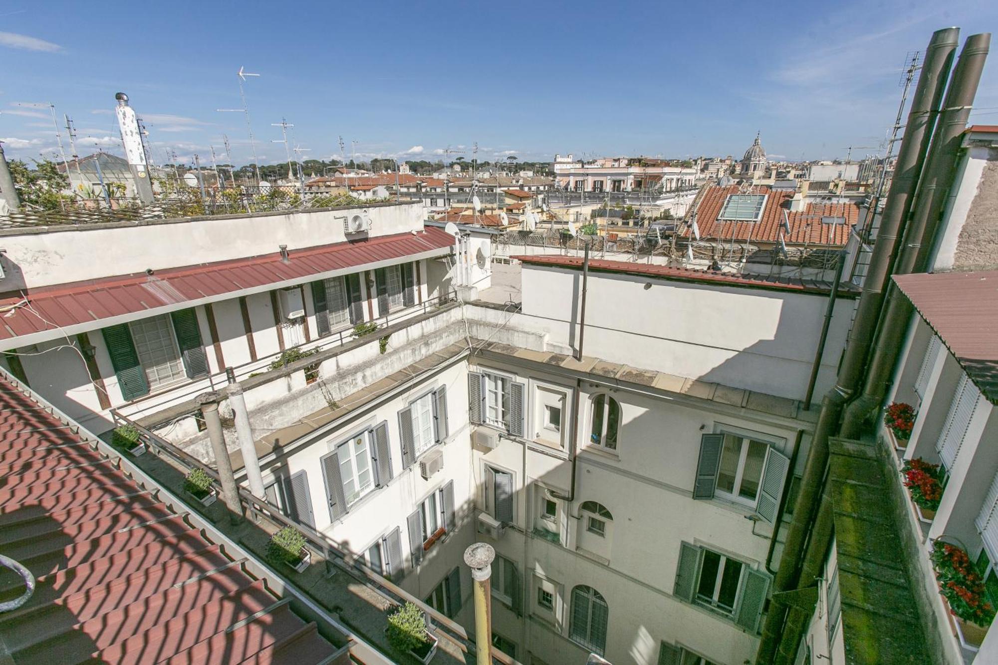 Attico Nel Cuore Di Roma Con Box Privato Per Auto Экстерьер фото